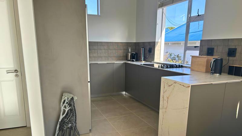 To Let 4 Bedroom Property for Rent in Pinnacle Point Golf Estate Western Cape
